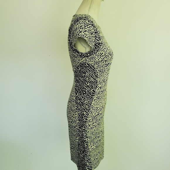 Diane Von Furstenberg "Pele" Snake Jacquard Mini Dress - Picture 8 of 10